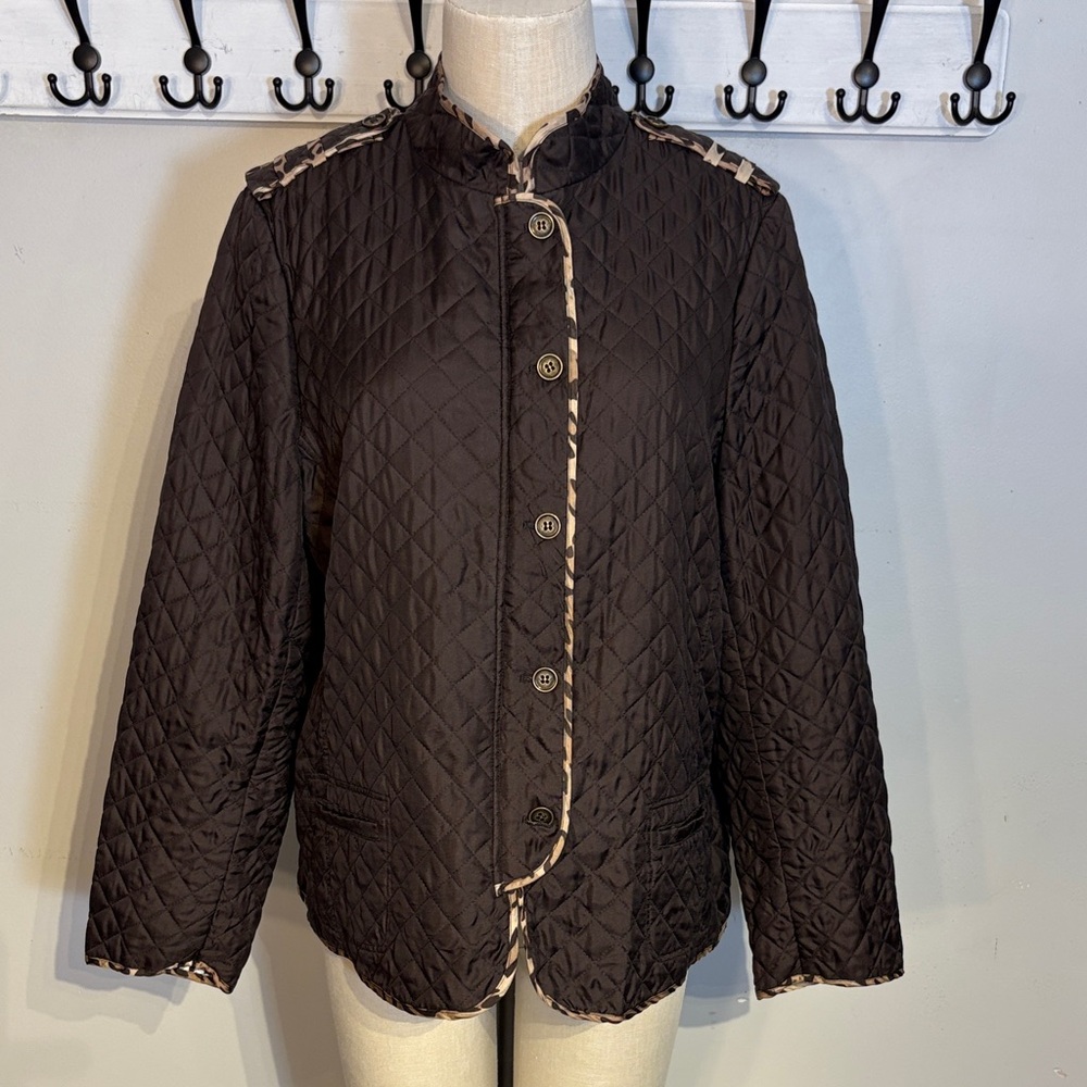 Silk quilted jacket with leopard print lining and detail by Devernois